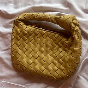 Faux Bottega Veneta (small)